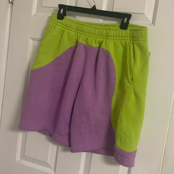 Nike Hoodie & Shorts matching  set - Picture 2 of 4